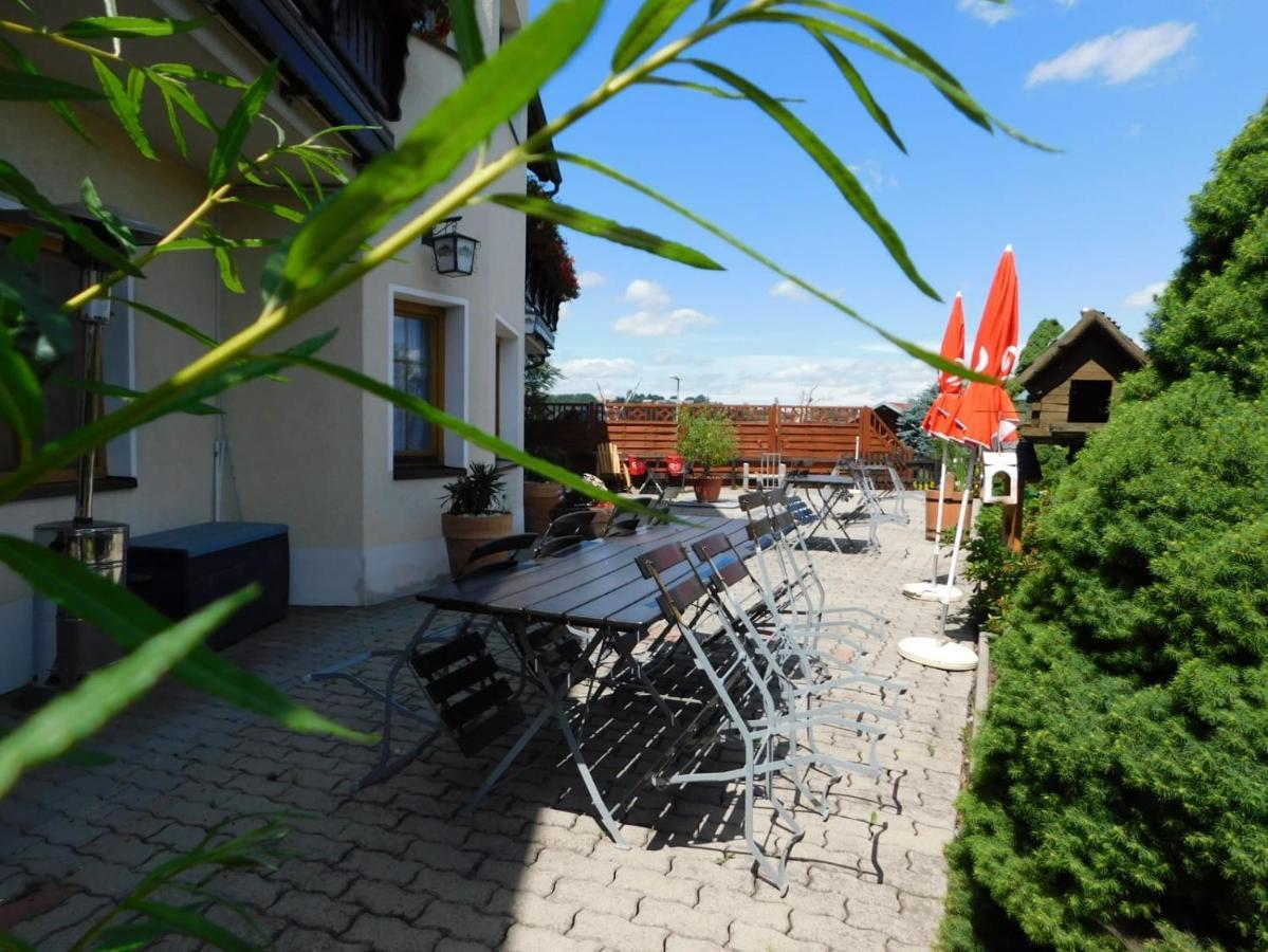 Pension Und Bauernhof Petzold Hotel Greiz Exterior photo